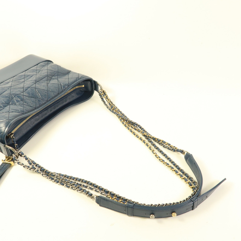 CHANEL 牛皮皮革Gabrielle Medium鏈帶肩背袋-6