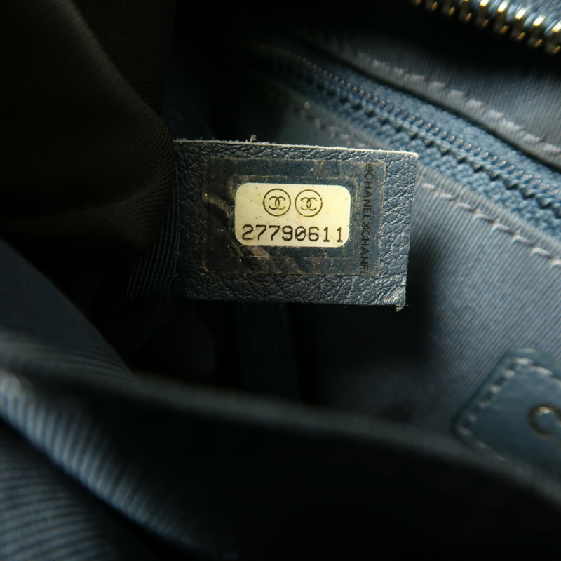 CHANEL 牛皮皮革Gabrielle Medium鏈帶肩背袋-8