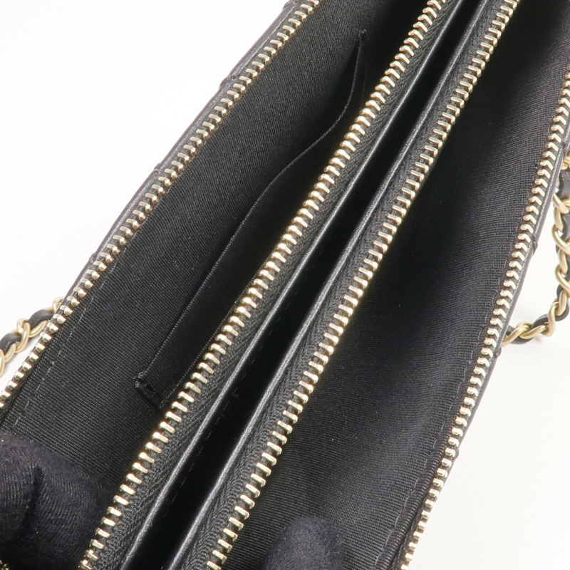 CHANEL 羊皮皮革WOC Wallet On Chain金扣鏈帶肩背袋-13