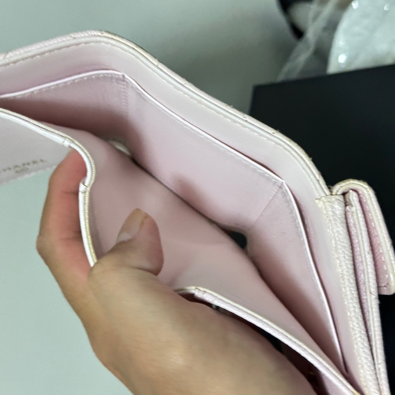 香奈兒Chanel CF櫻花粉金扣荔枝皮防刮三折短夾-11