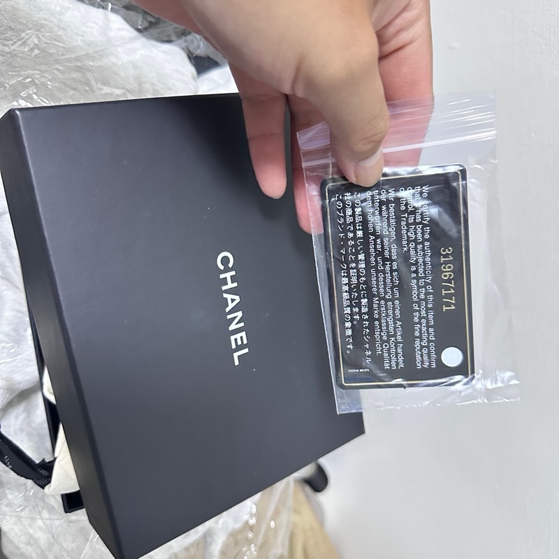 香奈兒Chanel CF櫻花粉金扣荔枝皮防刮三折短夾-15