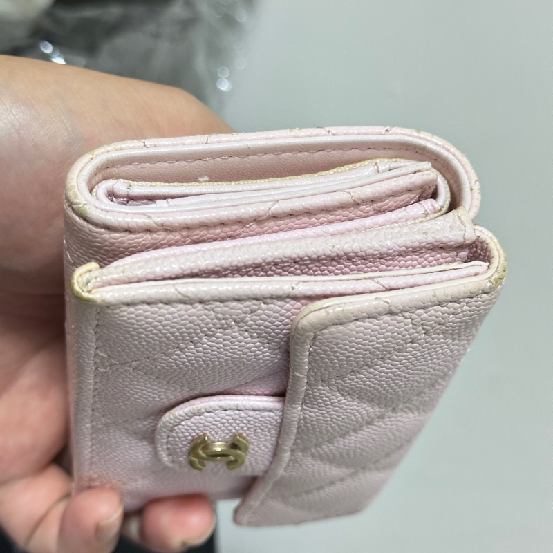 香奈兒Chanel CF櫻花粉金扣荔枝皮防刮三折短夾-16