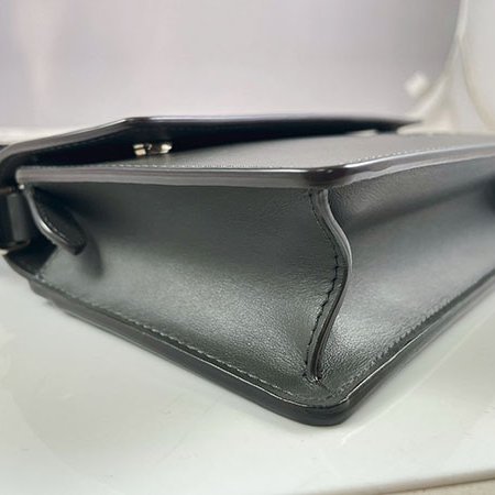 ＊奢華大道國際精品＊【B0436】BURBERRY 灰色小牛皮 Horseferry 印花掀蓋磁釦郵差斜背包 8043762-8