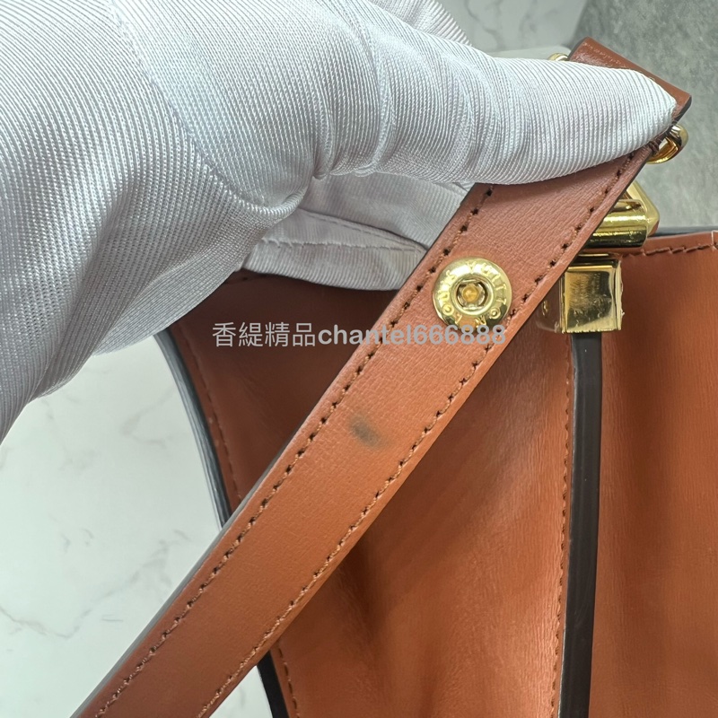 💗香緹國際精品💗 LV 達芙妮 MM-14