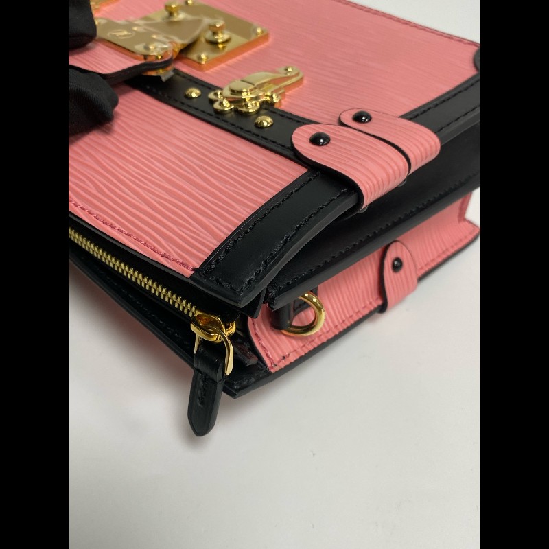 LV粉色EPI軟盒子包 可拆卸肩帶 晶片款-7