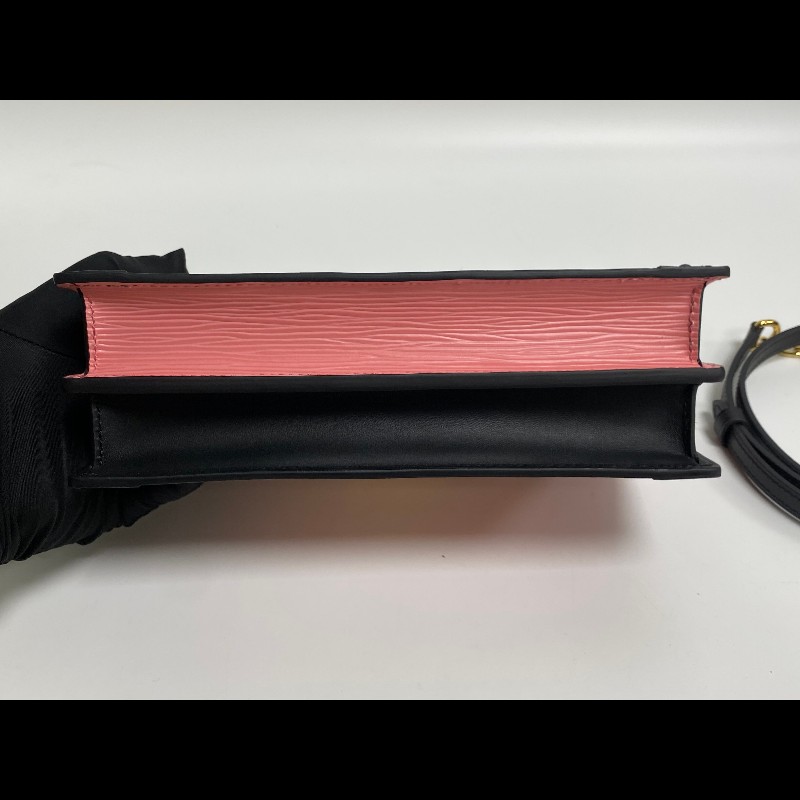 LV粉色EPI軟盒子包 可拆卸肩帶 晶片款-16