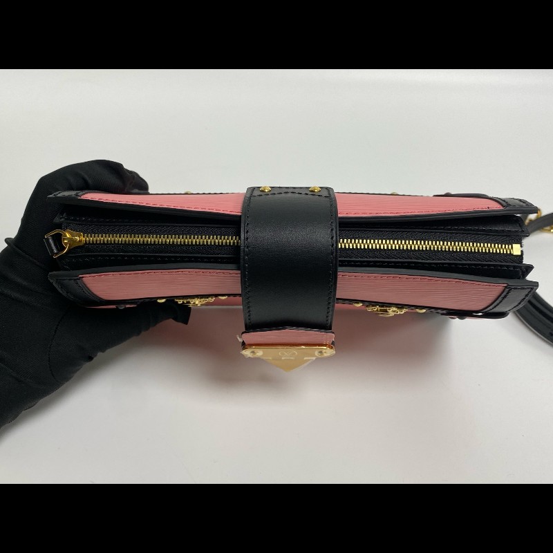 LV粉色EPI軟盒子包 可拆卸肩帶 晶片款-18