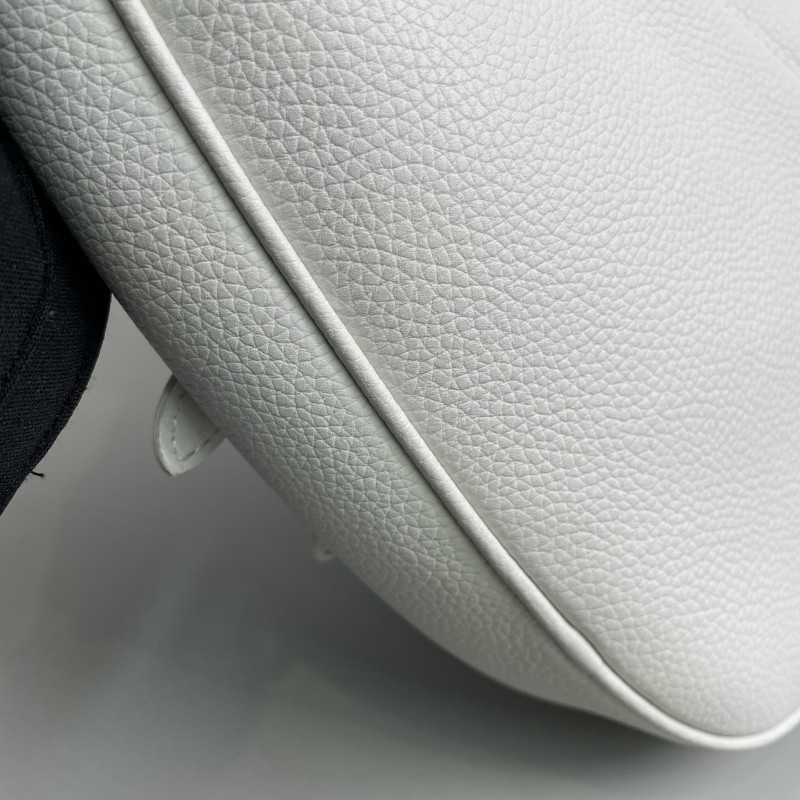 Dior 白色全皮馬鞍胸包斜背包-25