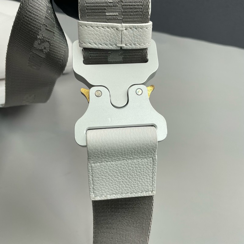 Dior 白色全皮馬鞍胸包斜背包-27