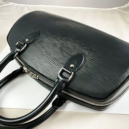 ＊奢華大道國際精品＊【L3284】LV黑色EPI牛皮 JASMIN 保齡球手提包 M52852-3