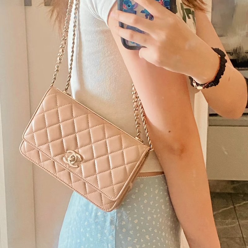 CHANEL 22S Trendy WOC - 奶茶金-8