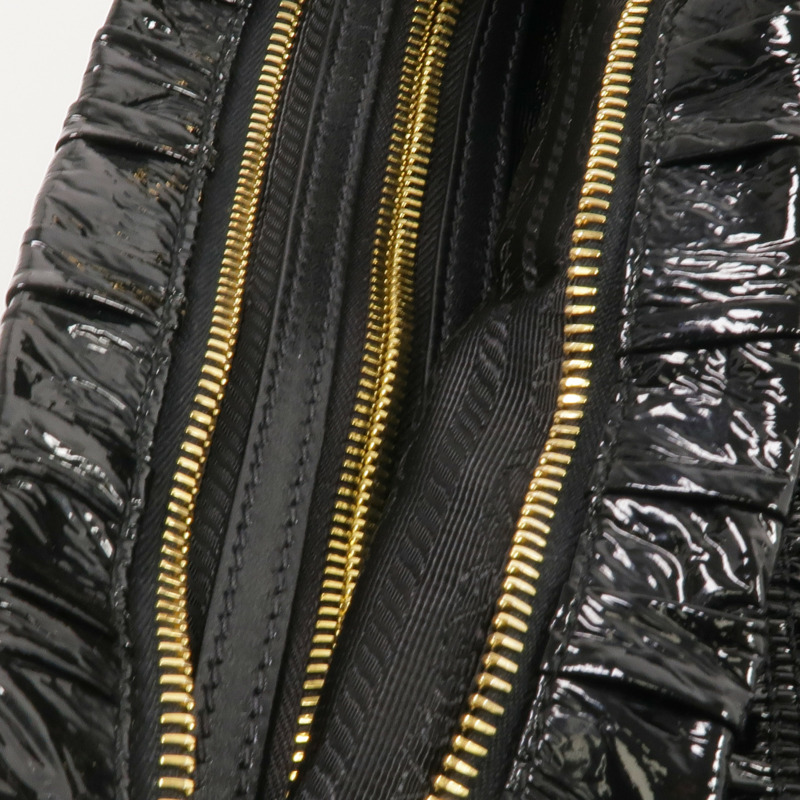 PRADA 漆皮皮革Clutch金扣手拿包-14