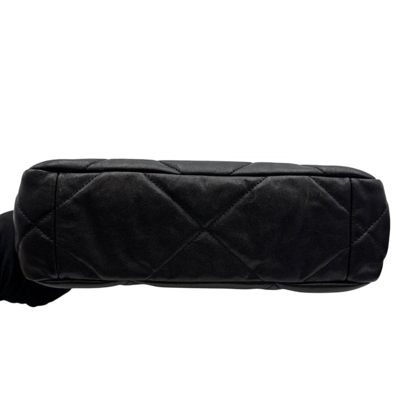 【美收精品】CHANEL 黑色小號19 B-994【隔月月中將轉賣至日本 上架期限30天】-4