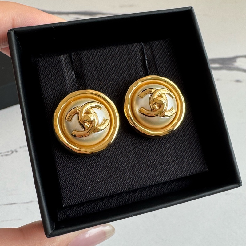 chanel金圓形珍珠雙C耳環  超級貴氣✨✨-1