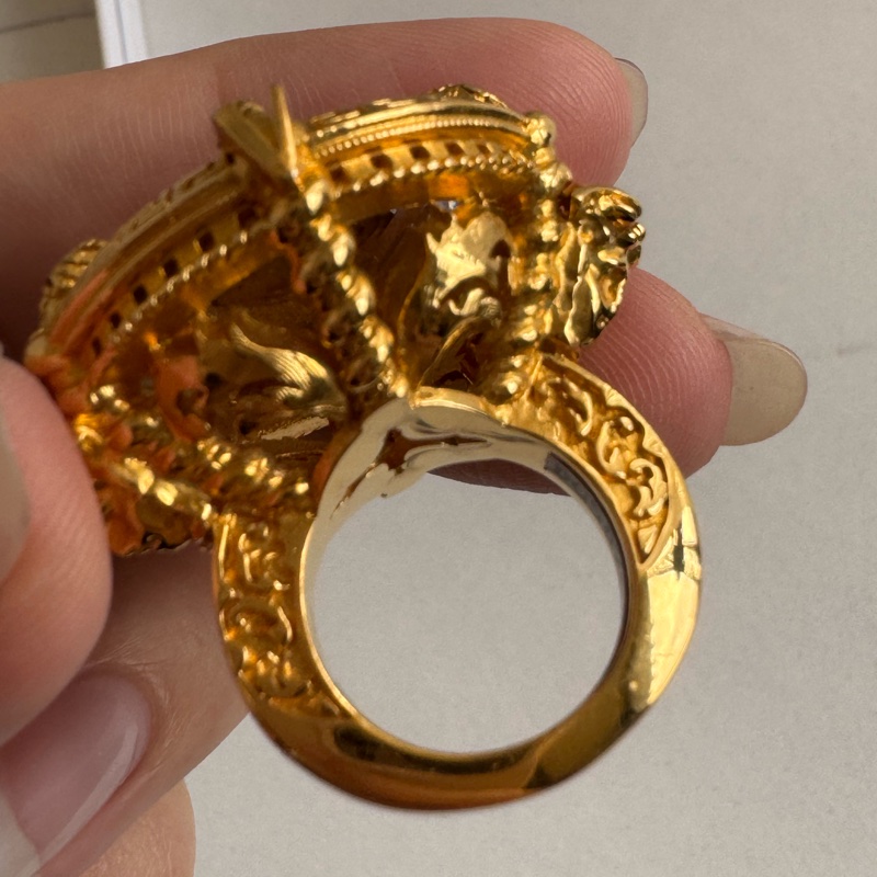 versace金色大戒指💍 收藏品✨✨-7