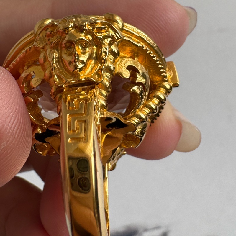 versace金色大戒指💍 收藏品✨✨-9