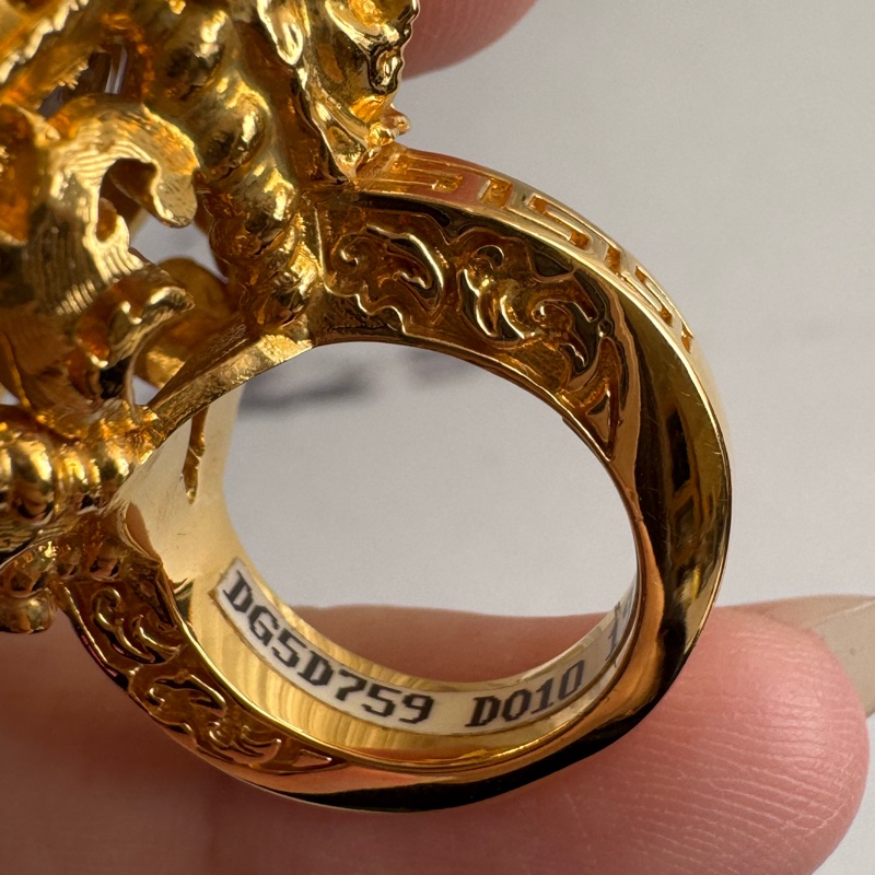 versace金色大戒指💍 收藏品✨✨-12