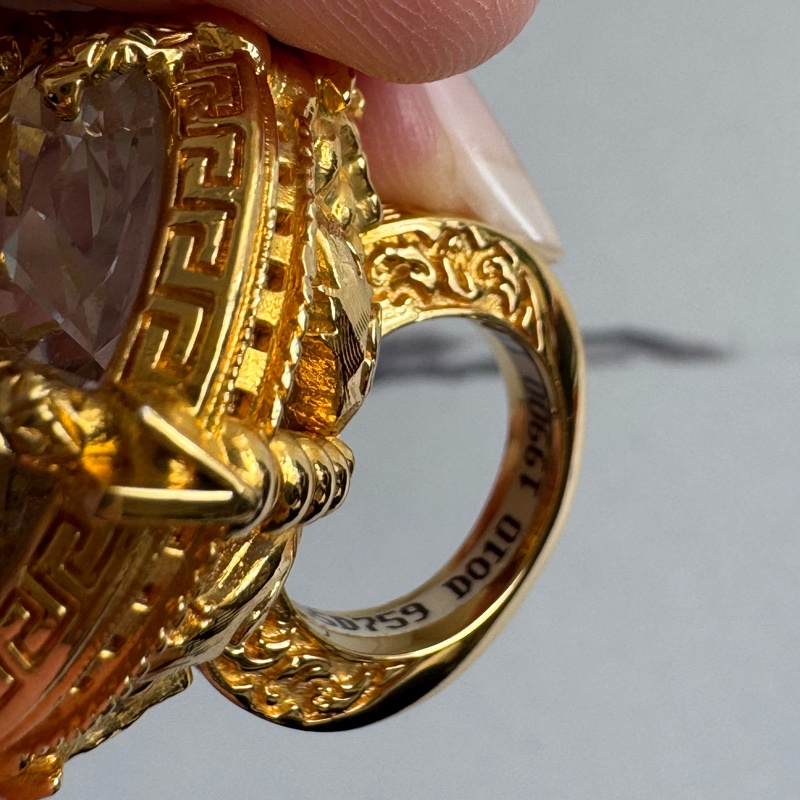 versace金色大戒指💍 收藏品✨✨-15