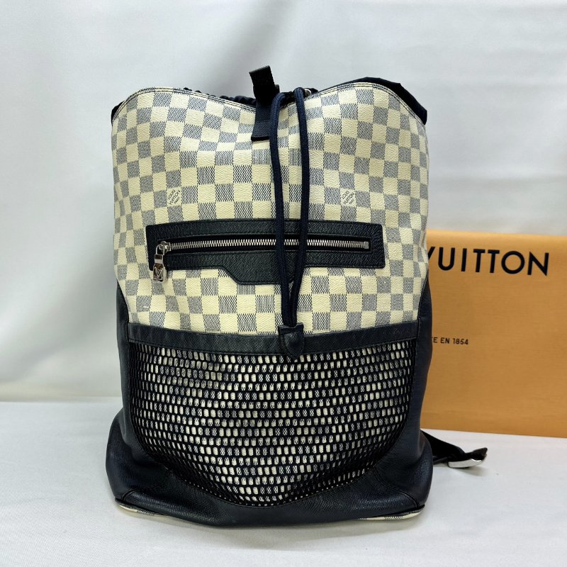 LV 白棋盤雙肩後背包-0
