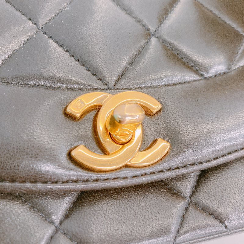 MS0391 Chanel 香奈兒 中古 戴安娜王妃 小號 黑金 黃金成份 五金/鏈條 Vintage Diana 22cm Lambskin Black x GHW-9