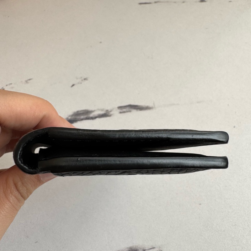 LV黑壓紋對開卡片夾-4