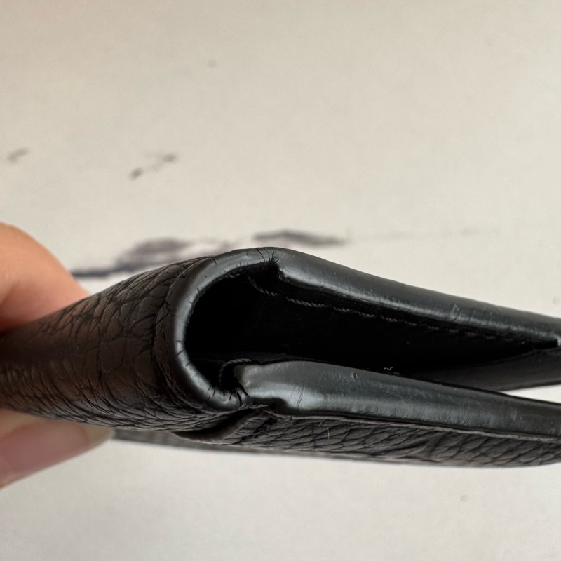 LV黑壓紋對開卡片夾-5