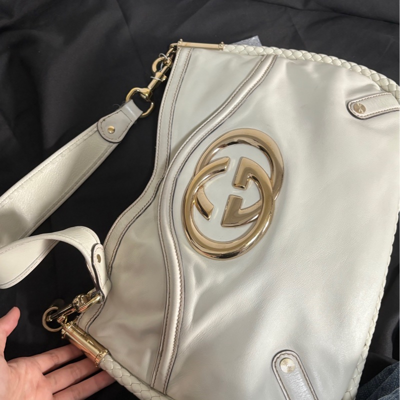 🤍gucci 大logo白皮單肩包-1