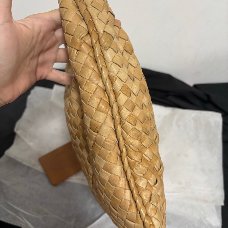 💛bv 棕色小號和尚包 單肩包-2