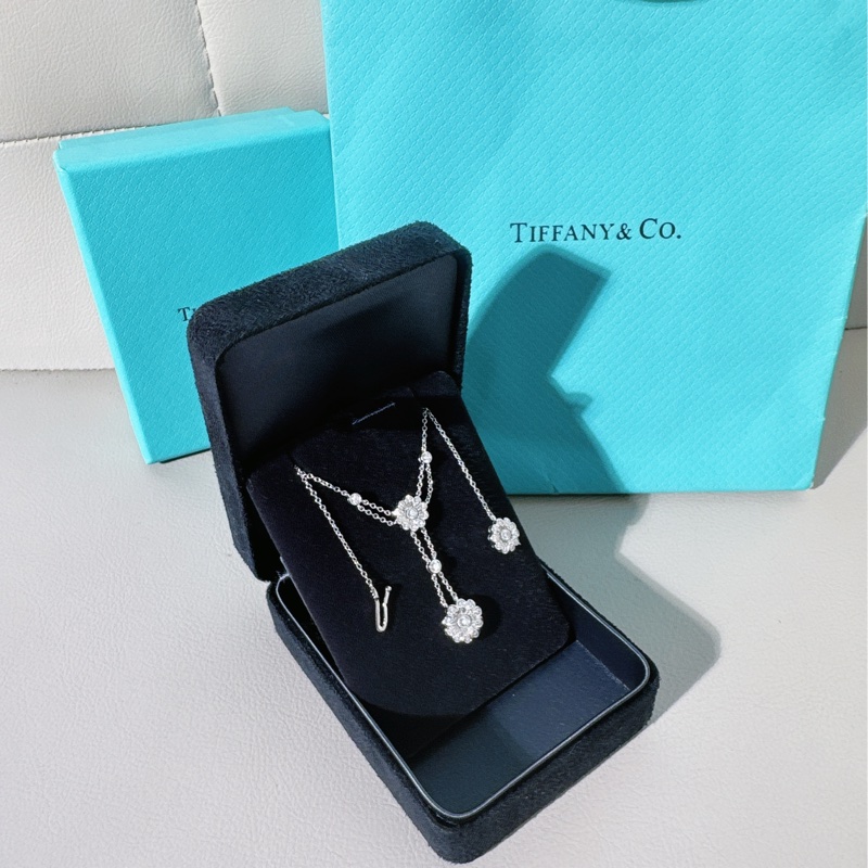 Tiffany蒂芙尼 双层满钻流苏花朵项链-3