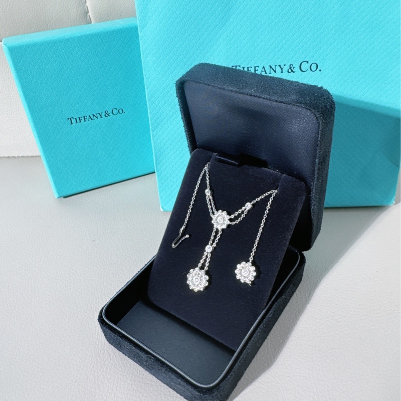 Tiffany蒂芙尼 双层满钻流苏花朵项链-4