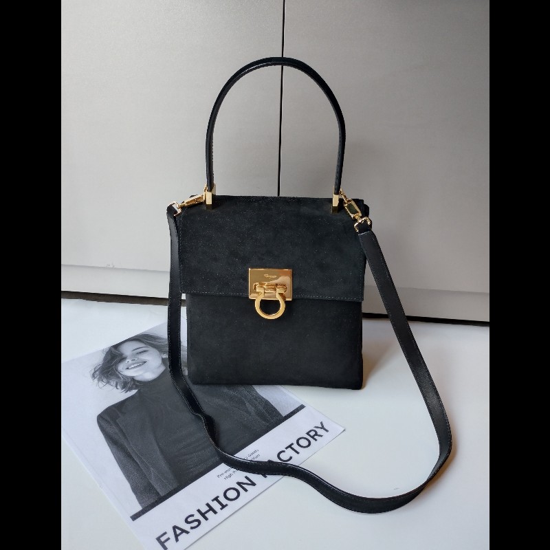 Ferragamo 金釦黑麂皮下蓋復古兩用包-0