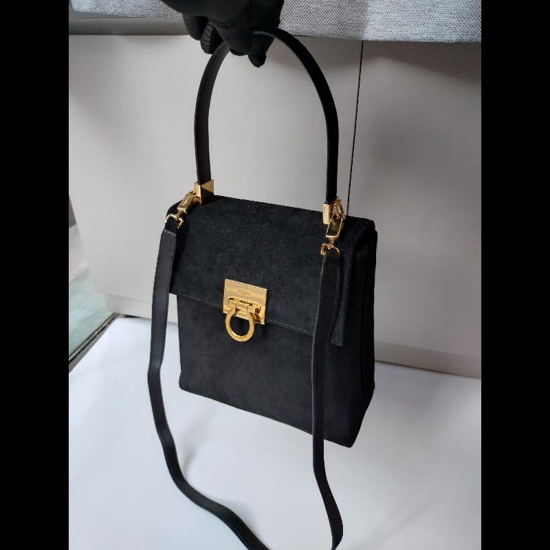 Ferragamo 金釦黑麂皮下蓋復古兩用包-6