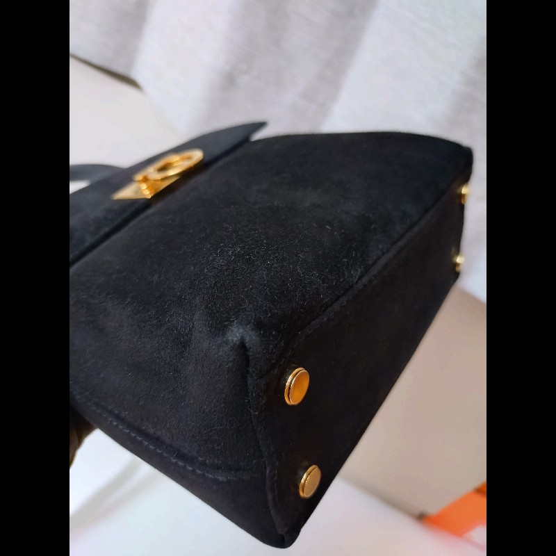 Ferragamo 金釦黑麂皮下蓋復古兩用包-11