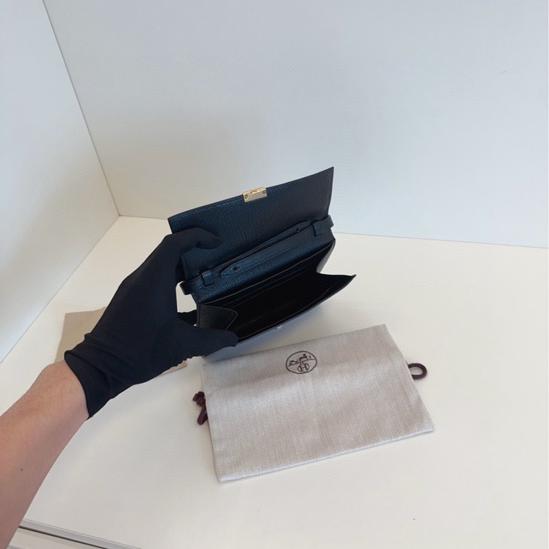 【99新帶膜🆕】Hermes  clic16 黑色 金扣 山羊皮 Y刻 斜挎包 單肩包-6