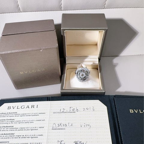 Bvlgari宝格丽 镶钻白金盾牌戒指