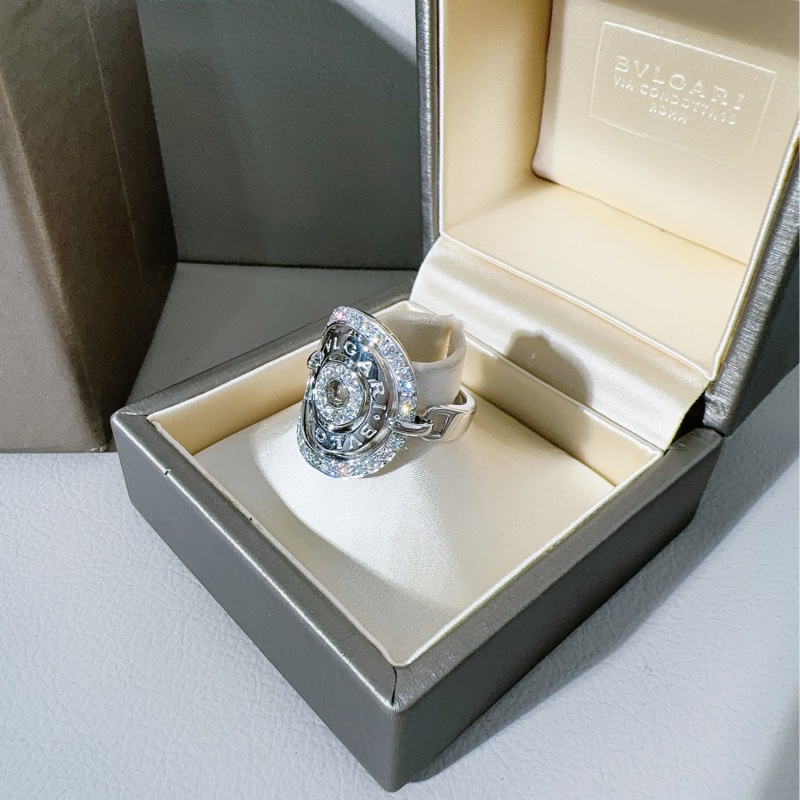Bvlgari宝格丽 镶钻白金盾牌戒指-3