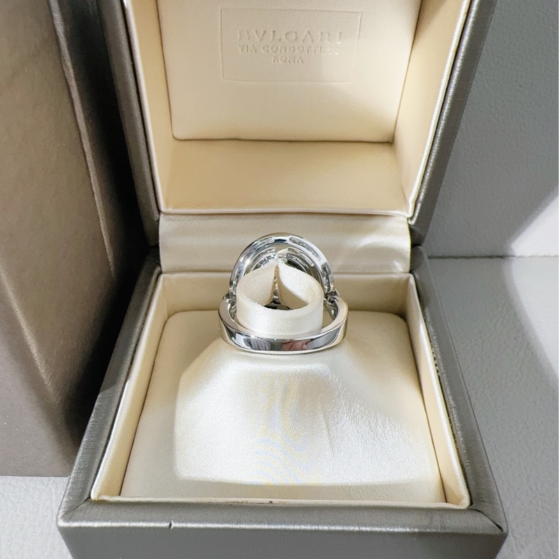 Bvlgari宝格丽 镶钻白金盾牌戒指-4