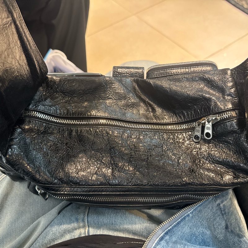 BALENCIAGA MEN'S SUPERBUSY SLING BAG SMALL IN BLACK-11