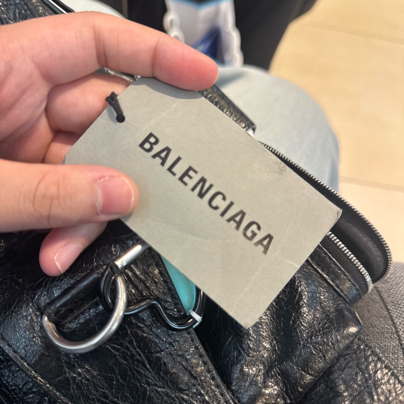 BALENCIAGA MEN'S SUPERBUSY SLING BAG SMALL IN BLACK-12