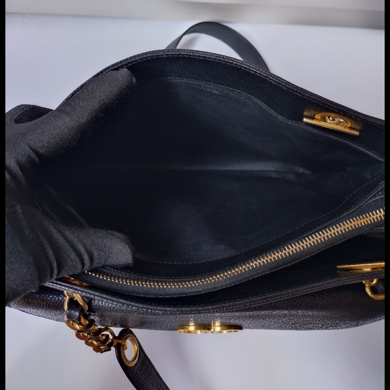 Chanel 金鍊黑荔枝皮金球復古肩側包-21