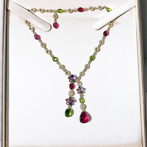 Bvlgari宝格丽 Sapphire Flower系列 高珠彩宝项链