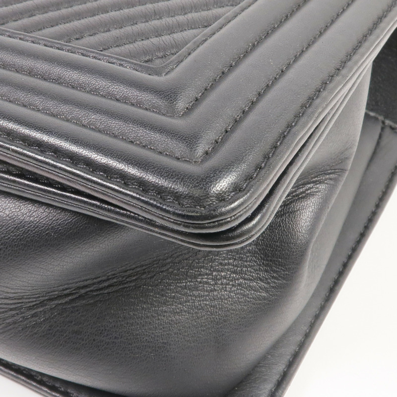 CHANEL 羊皮皮革Boy 25銀扣鏈帶肩背袋-12