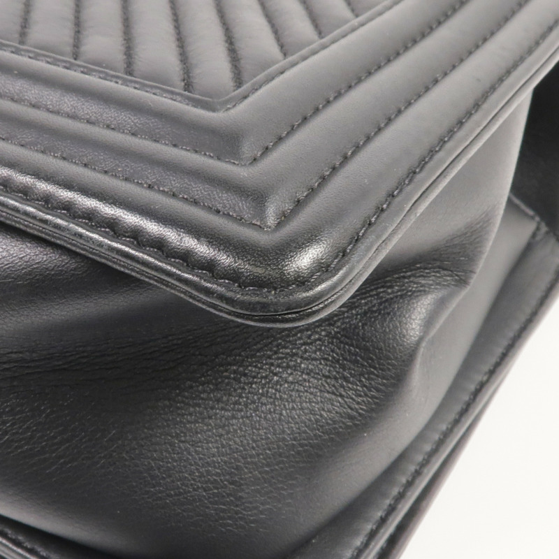 CHANEL 羊皮皮革Boy 25銀扣鏈帶肩背袋-14