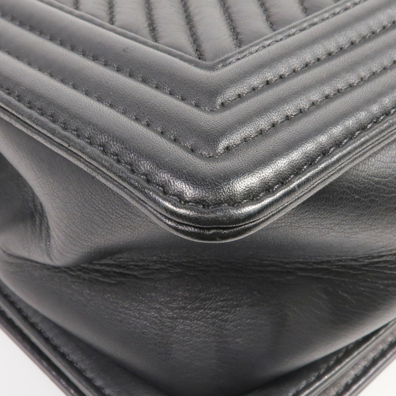 CHANEL 羊皮皮革Boy 25銀扣鏈帶肩背袋-15