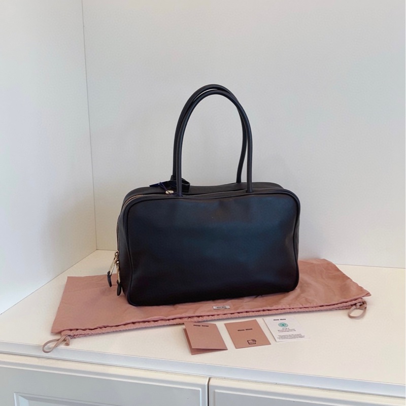 【閒置🆕】MiuMiu  Beau 黑金全皮手提保齡球💼公文包 三代長手提 可上肩包-1