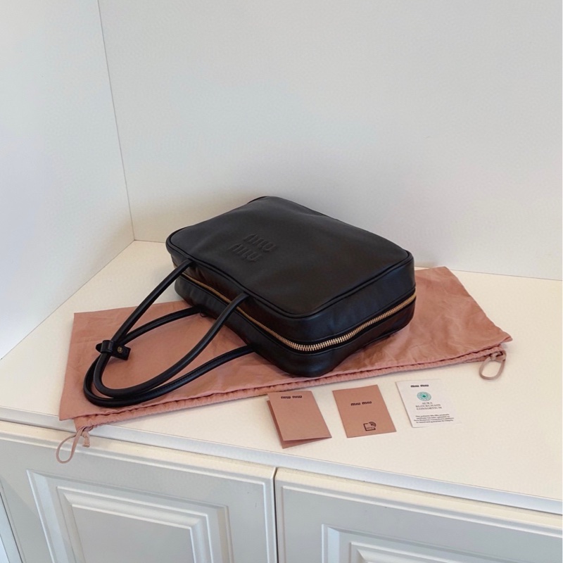 【閒置🆕】MiuMiu  Beau 黑金全皮手提保齡球💼公文包 三代長手提 可上肩包-7