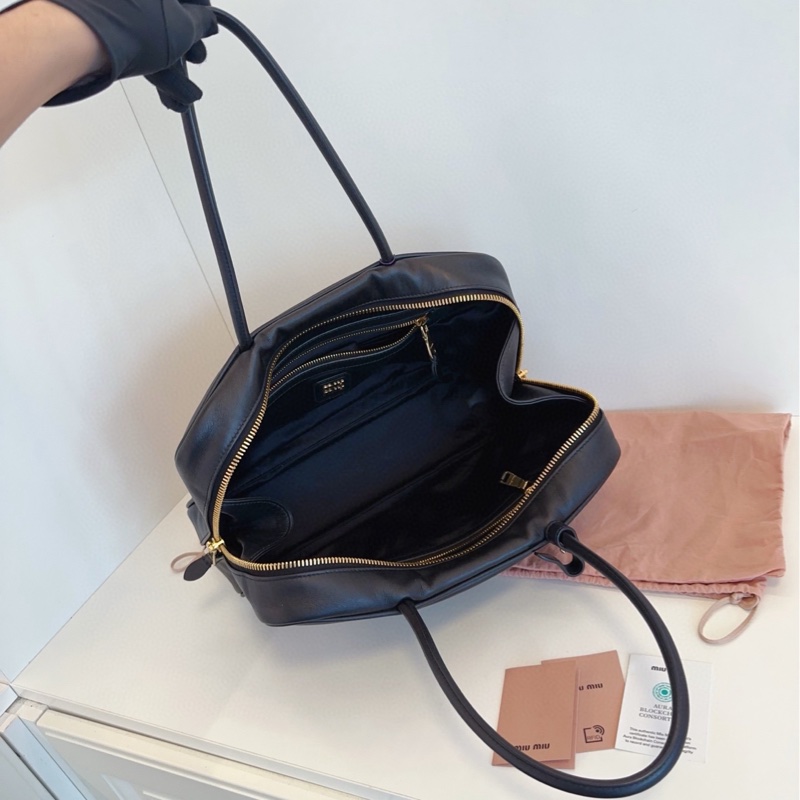 【閒置🆕】MiuMiu  Beau 黑金全皮手提保齡球💼公文包 三代長手提 可上肩包-8