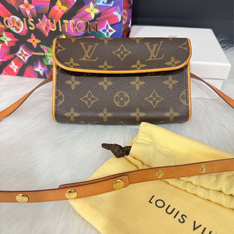 lv 經典老花 胸口包 腰包 斜背包-3