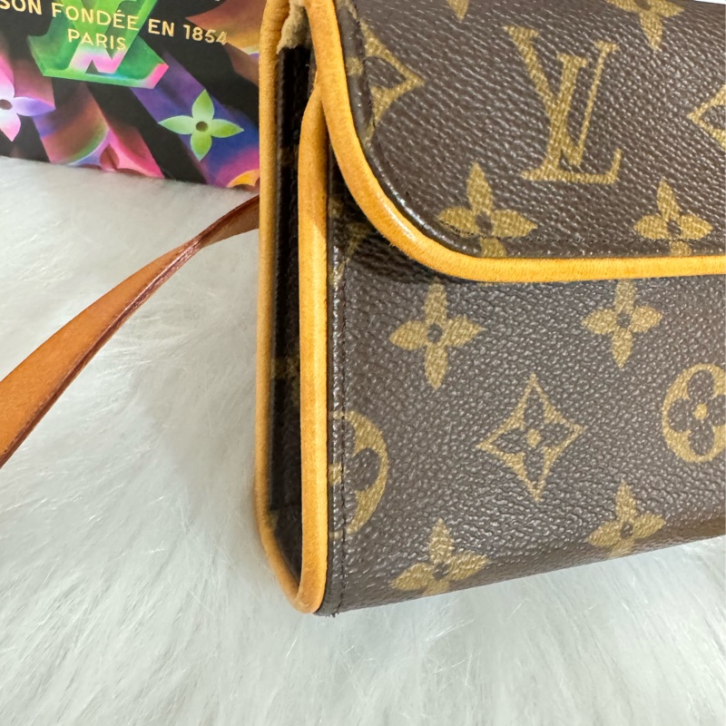 lv 經典老花 胸口包 腰包 斜背包-7