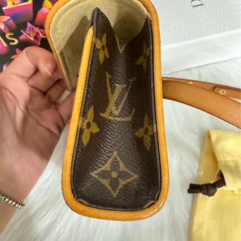 lv 經典老花 胸口包 腰包 斜背包-13